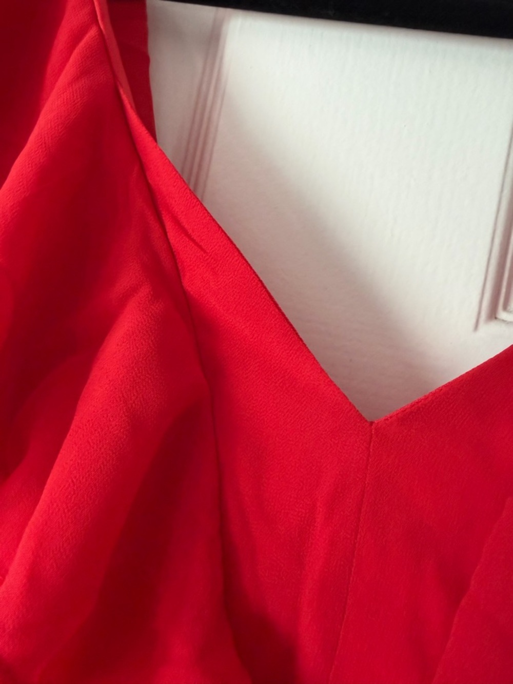 NWT Lulu's Red Ruffle V-Neck Mini Dress - Picture 4 of 11